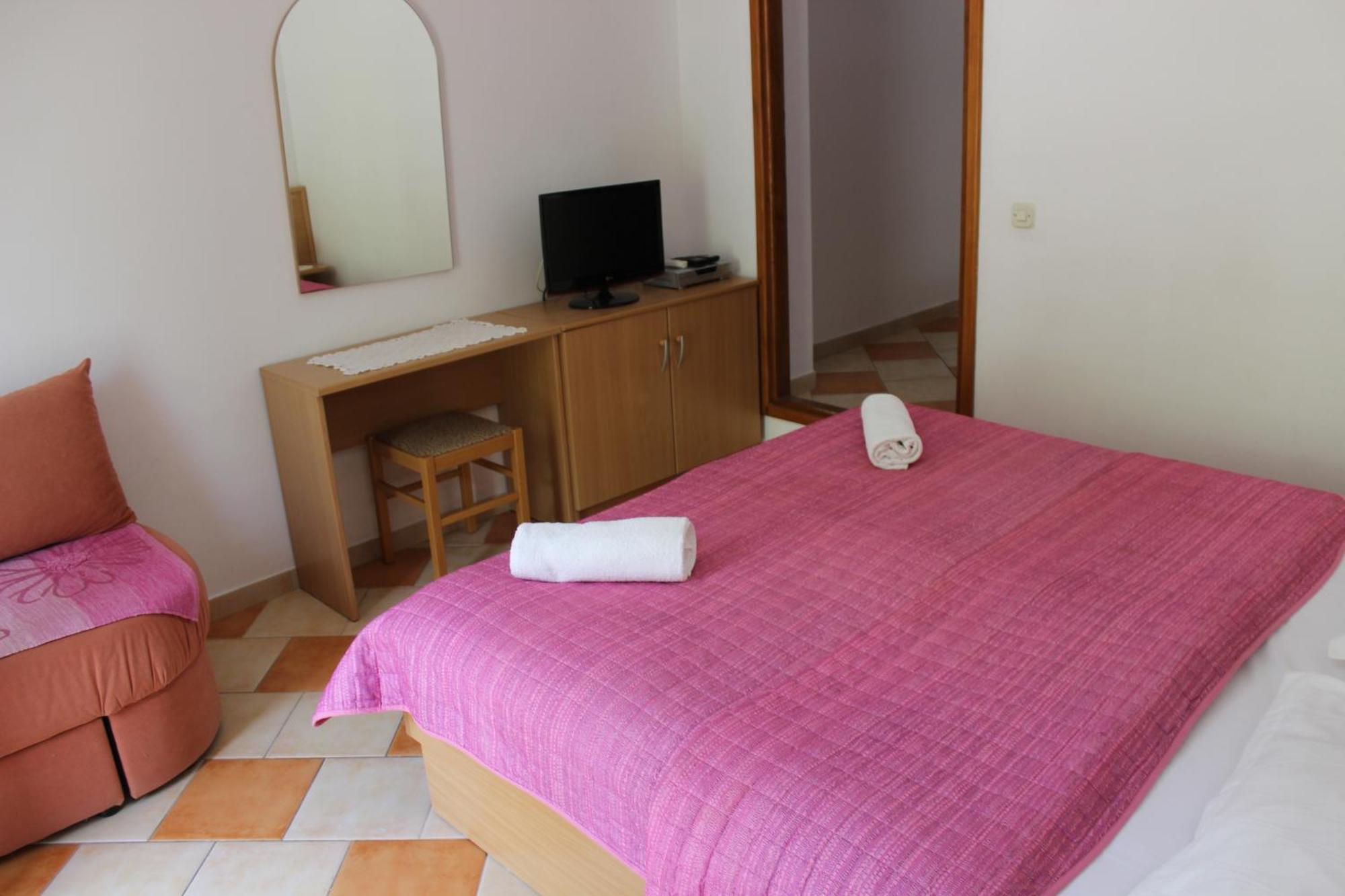 Apartments Pansion Franka Brist Habitación foto