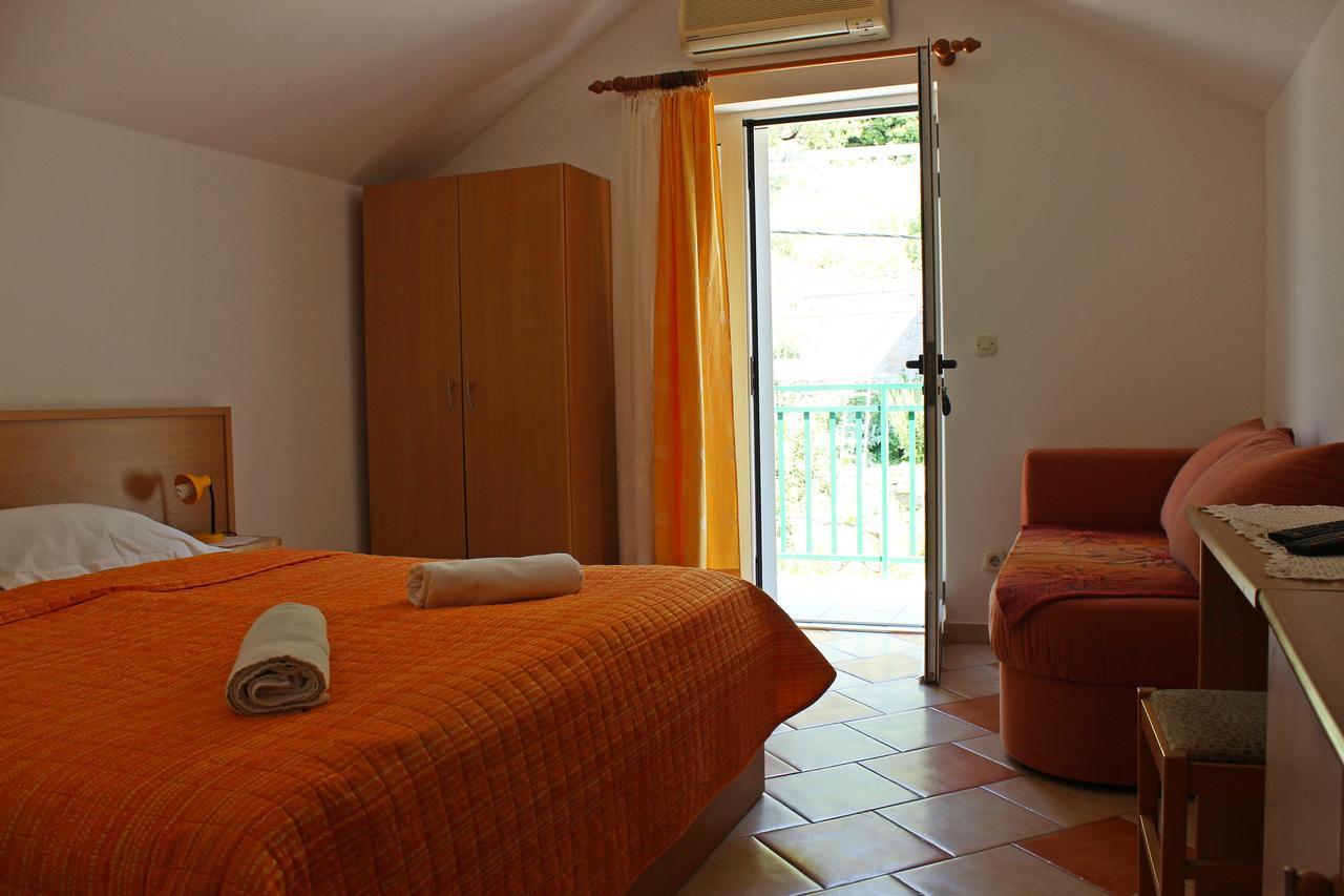 Apartments Pansion Franka Brist Exterior foto